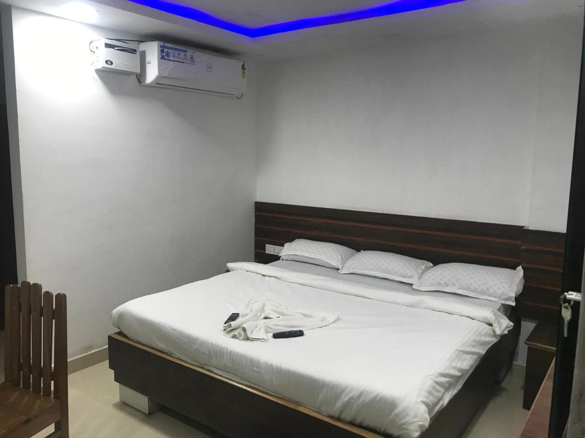 Krishnananda Dham Hotel Puri Kültér fotó